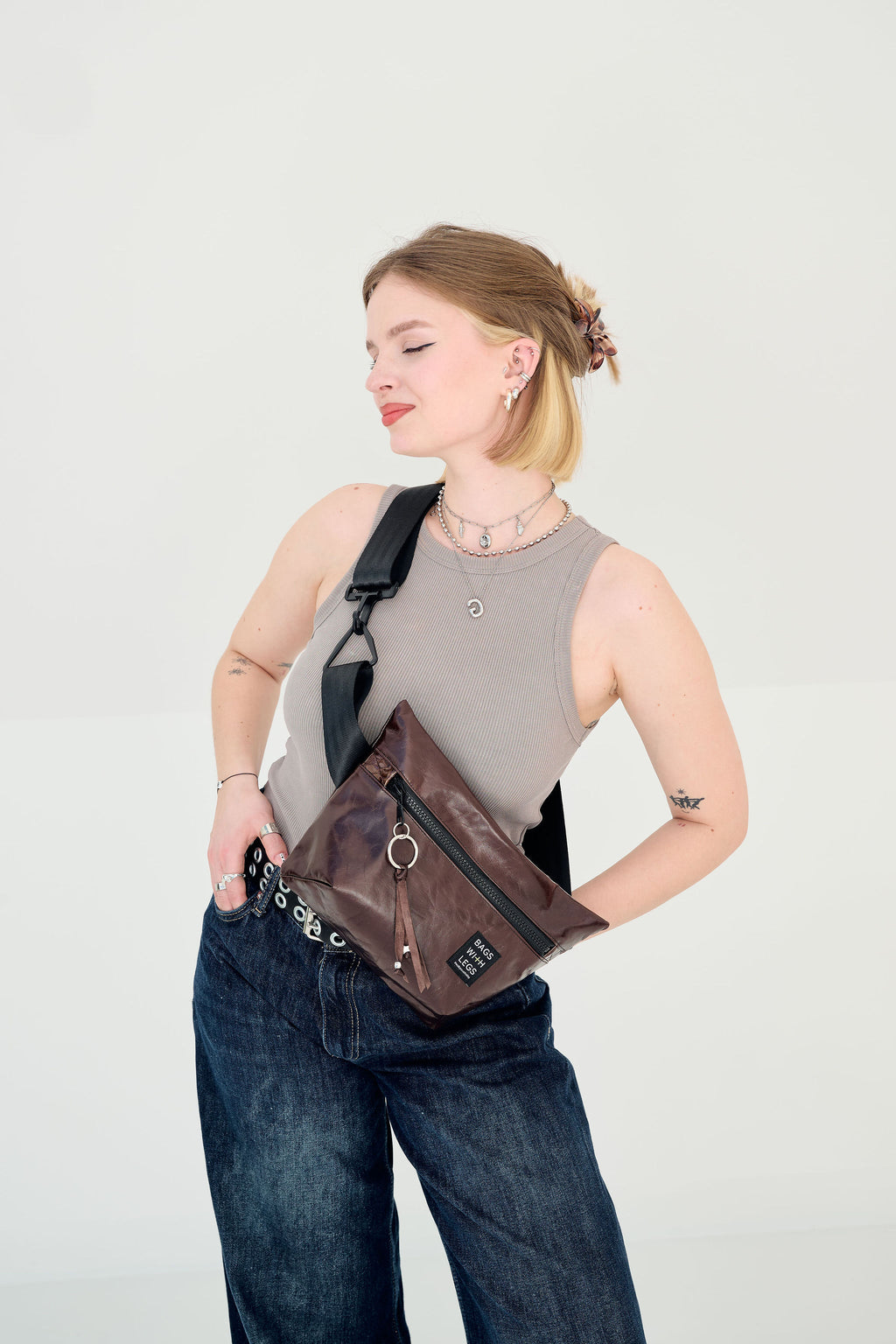 Retro Mocca crossbody bag