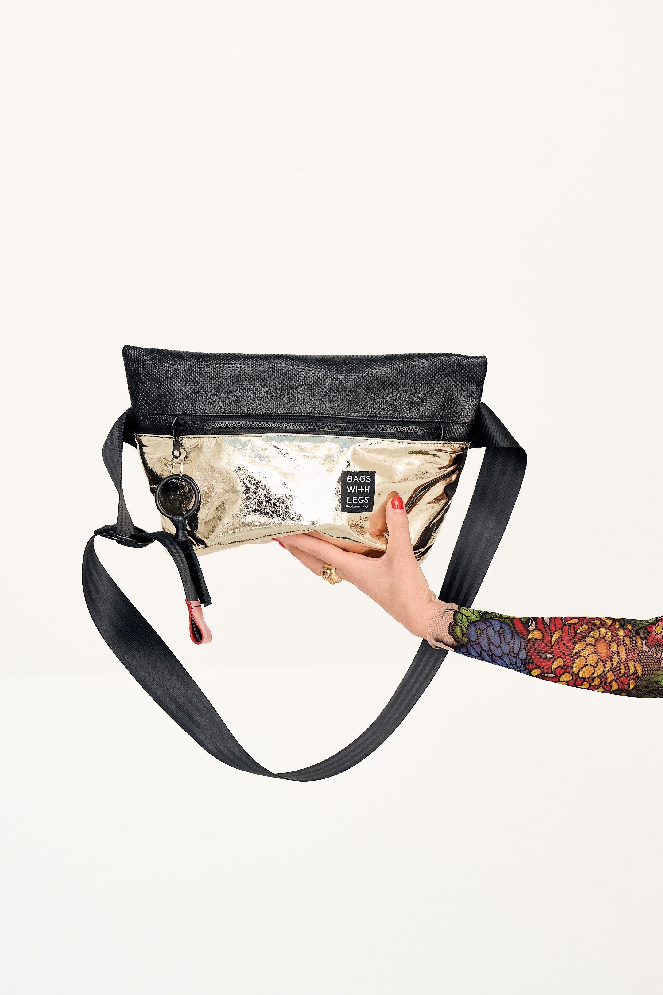 GOLD DIGGER Bigger Crossbody Bag