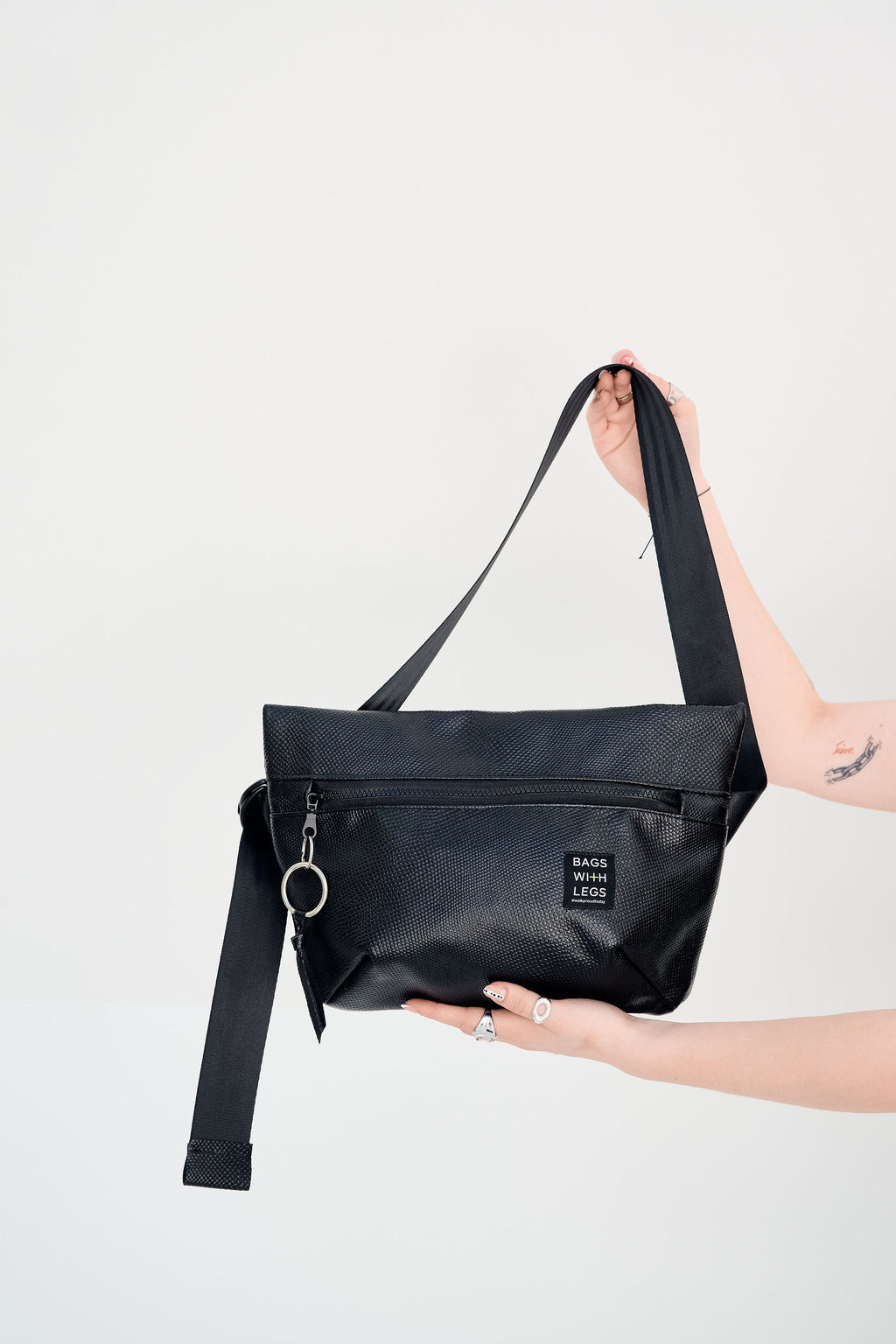 Bigger Tokyo Crossbody Bag