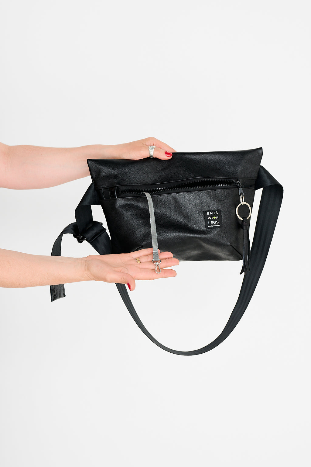 ROCK ME AMADEUS bigger crossbody bag worn