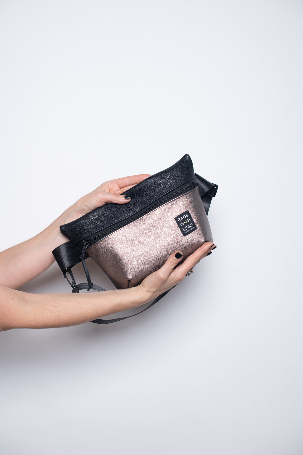 Calm Bronze crossbody bag worn