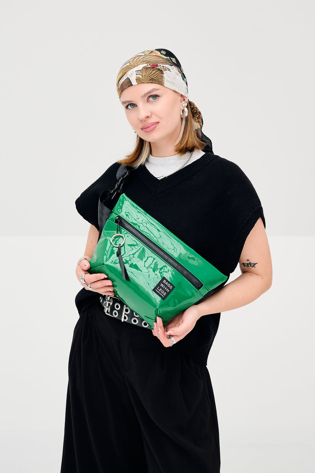 HELLO GREEN crossbody bag worn