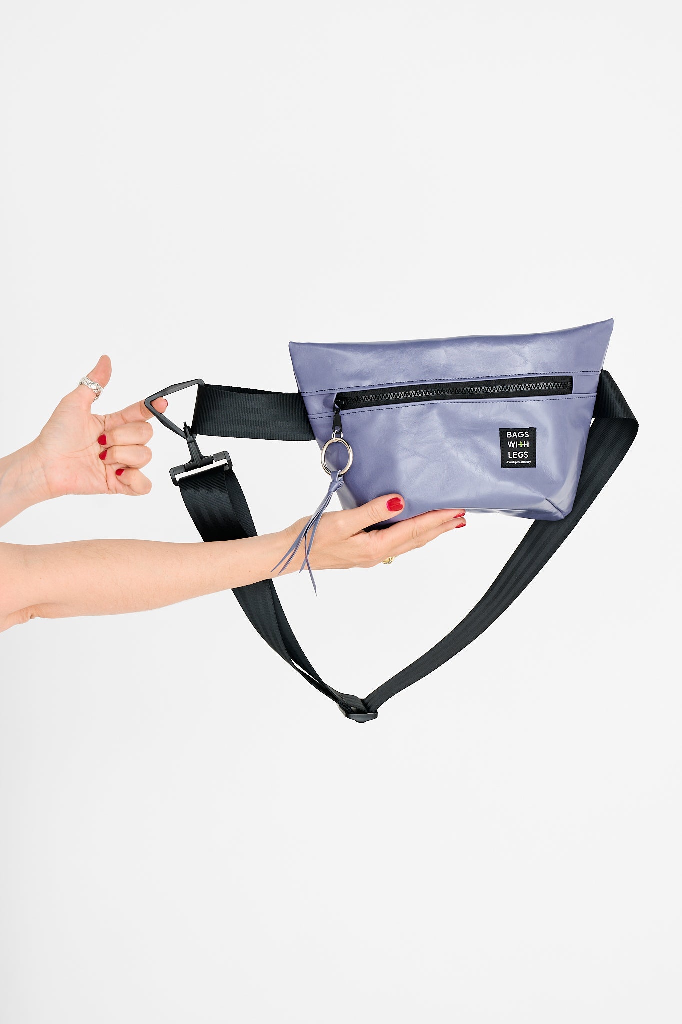 AZURA crossbody bag worn