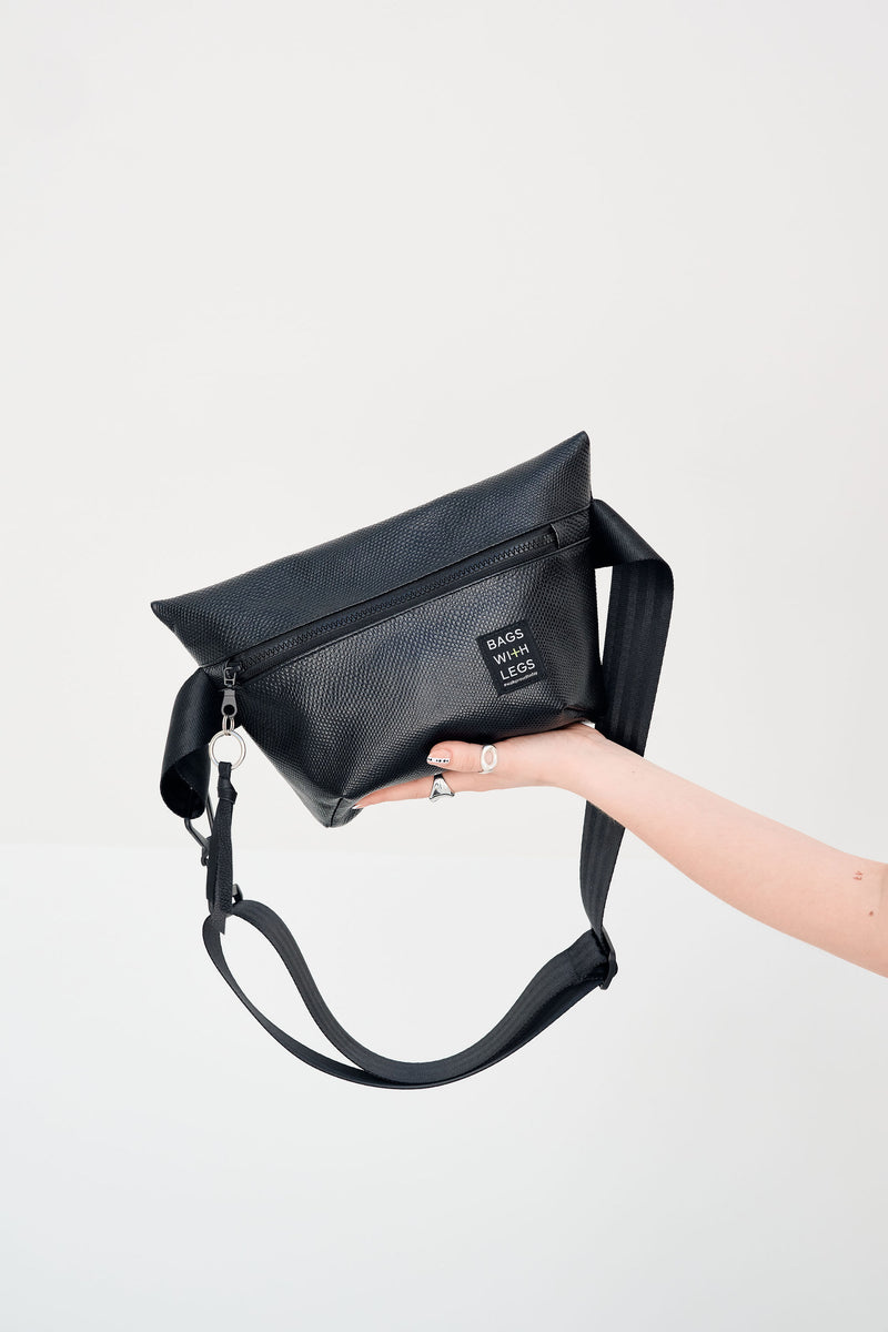Tokyo crossbody bag