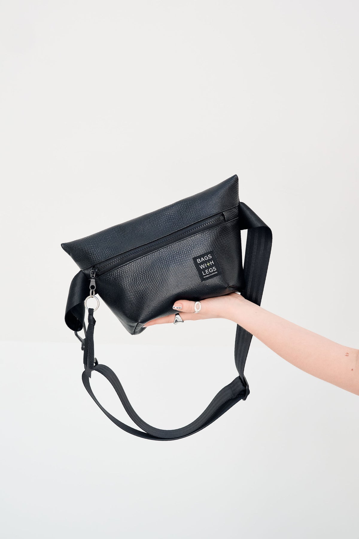 Tokyo crossbody bag