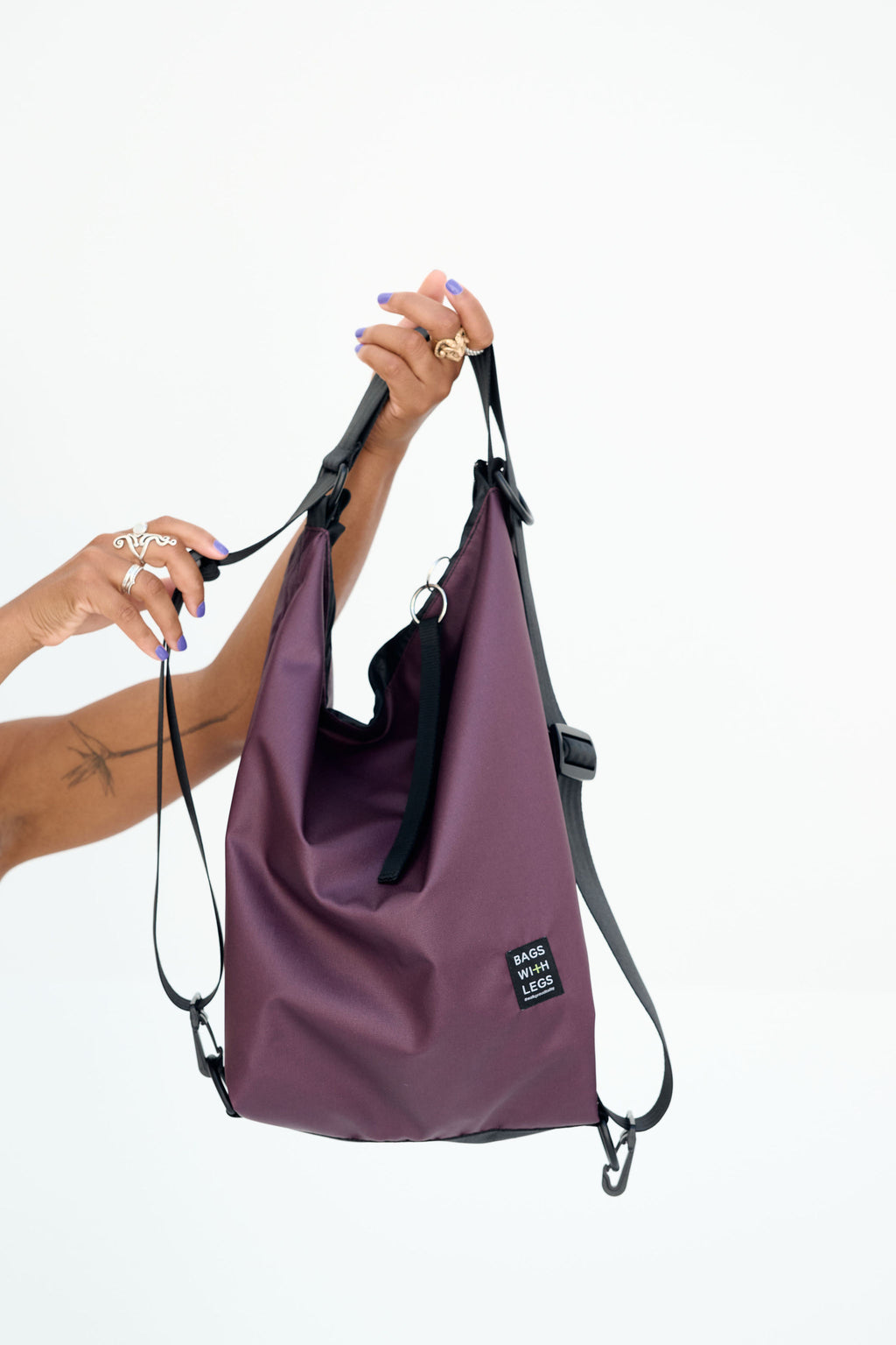 Bordeaux Transformer bag worn